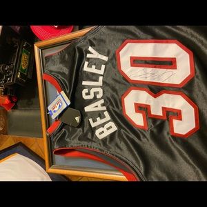 Miami Heat authentic signed mike Beasley